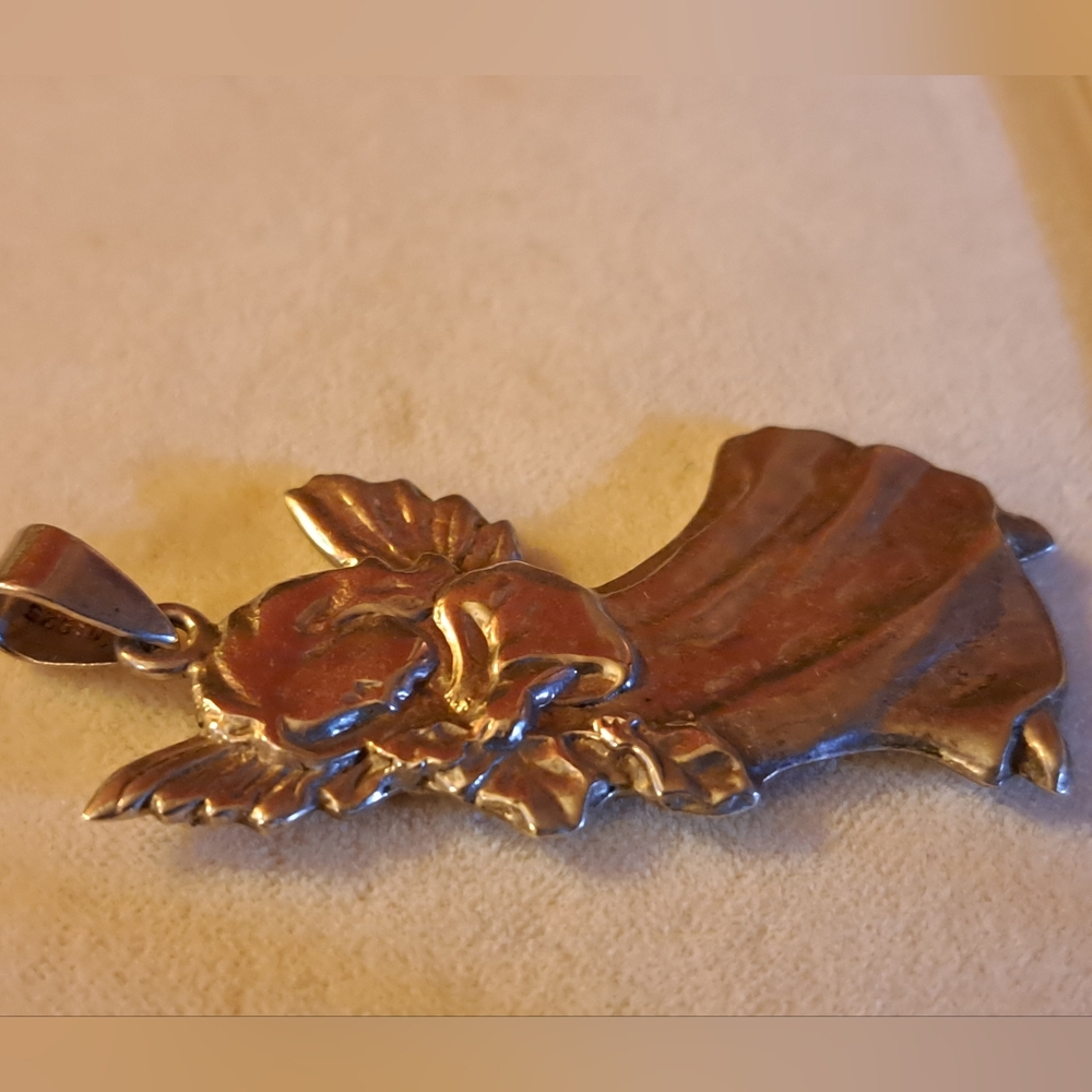 Chapal-Zenray Sterling Silver Sculpted Guardian Angel Pendant - Picture 3 of 4